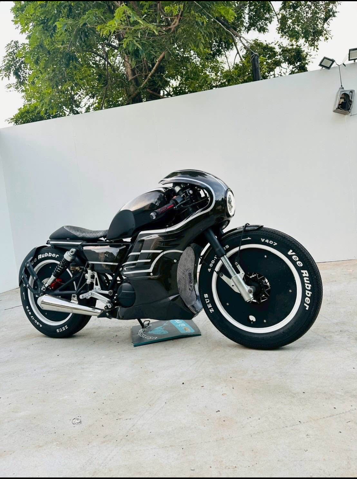 Yamaha motorbike excellent conditions 