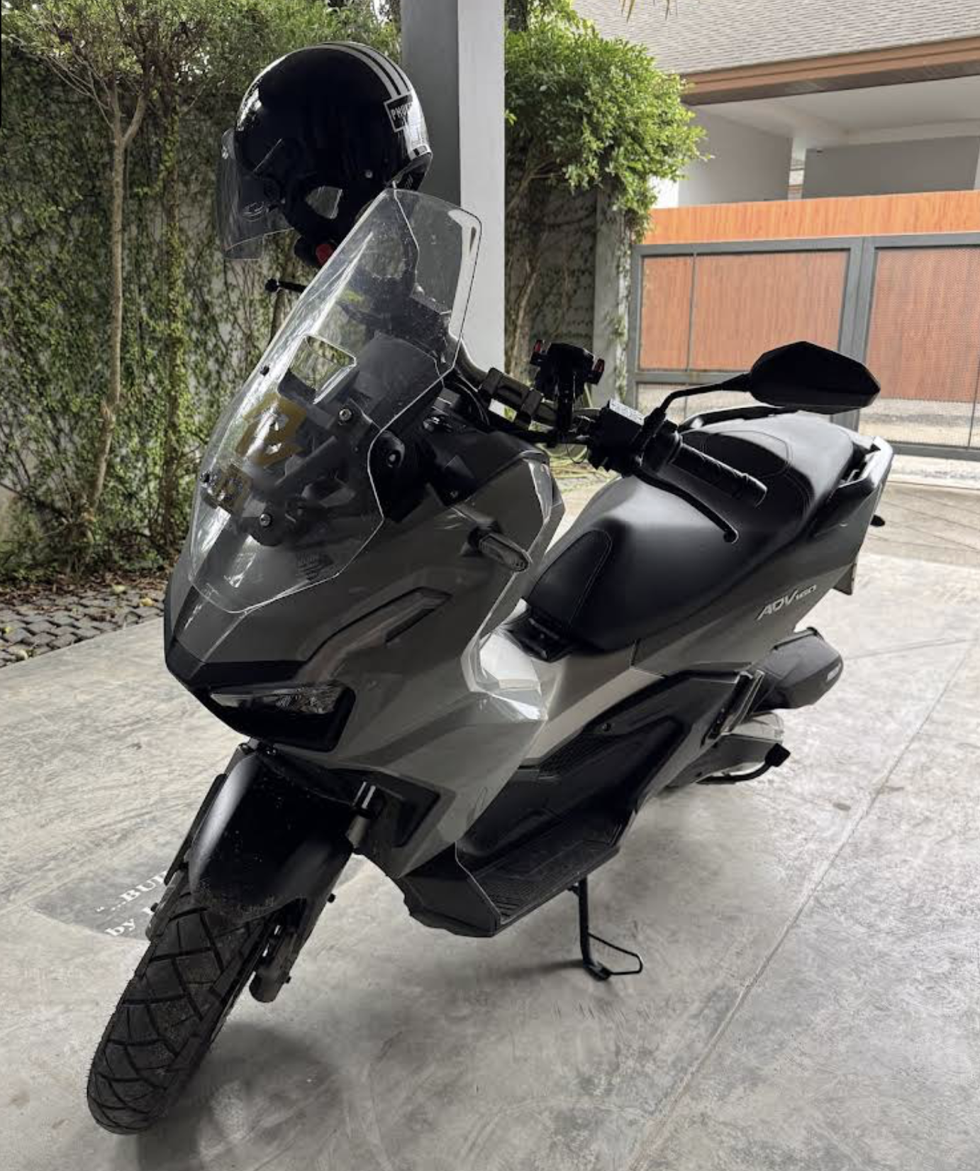 Honda ADV 350cc for rent