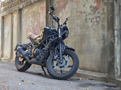 Honda CB300 300cc for rent