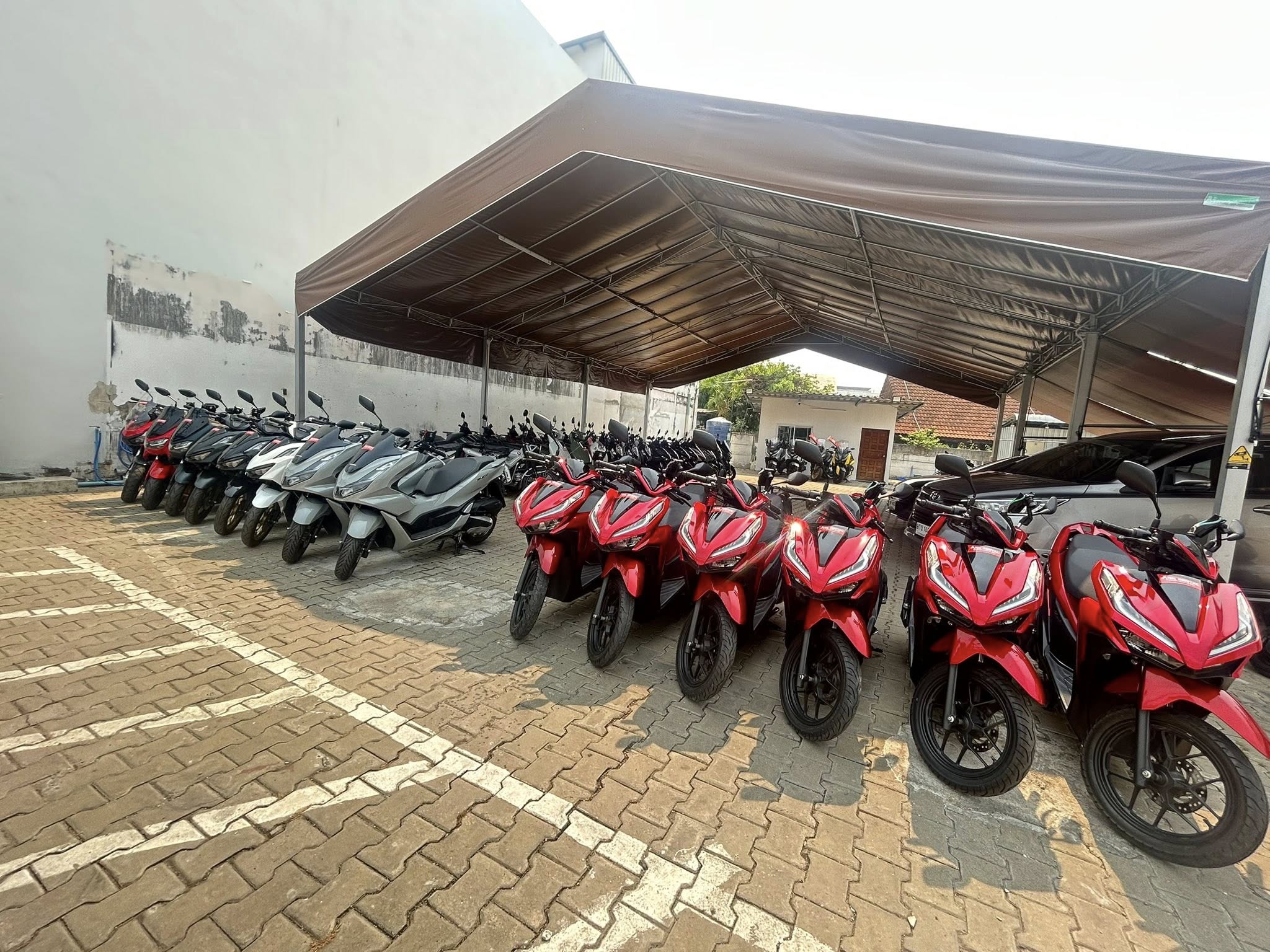 Honda PCX 150cc for rent