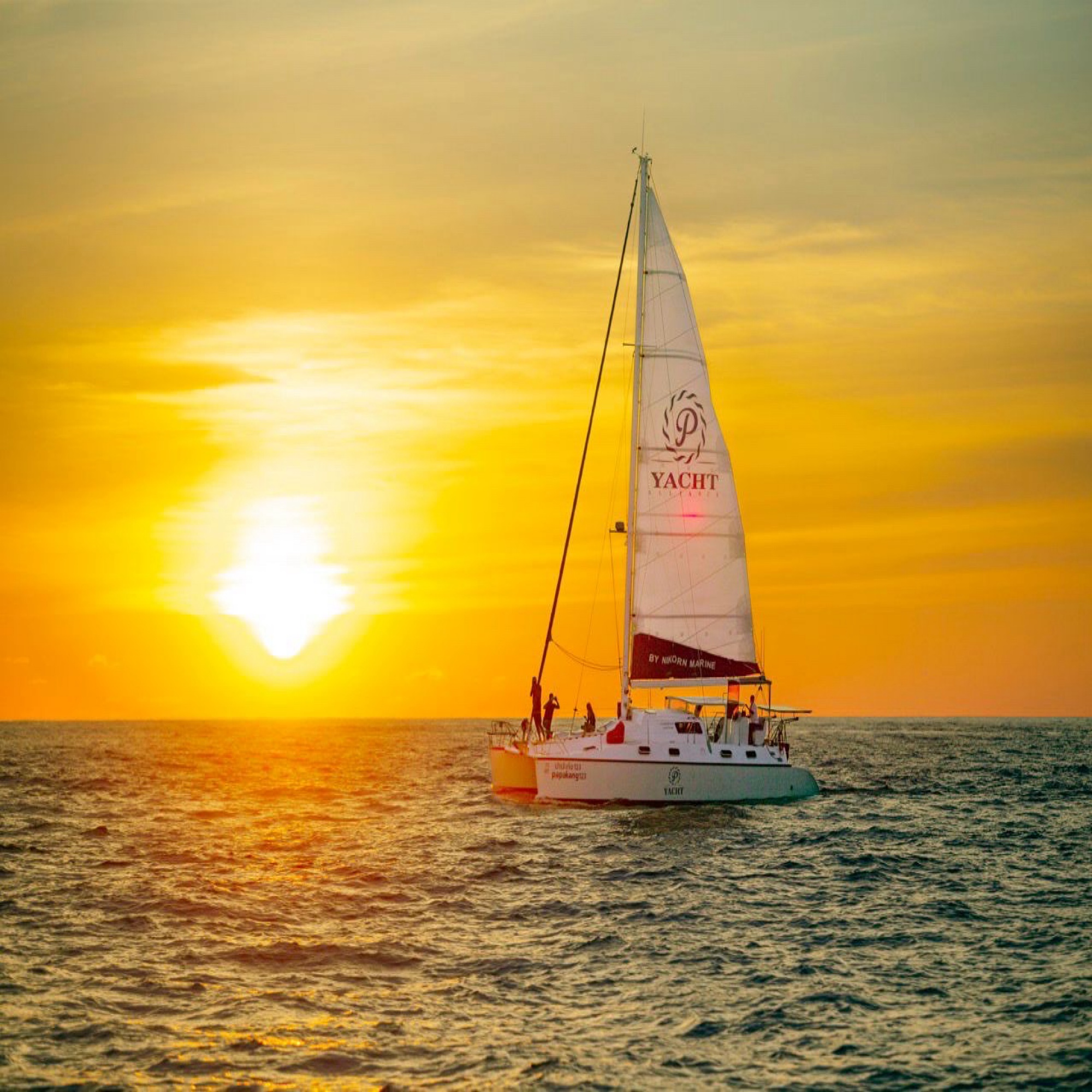 Racha & Coral island tour with catamaran 