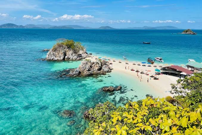Phi phi & khai island tour full day with speedboat