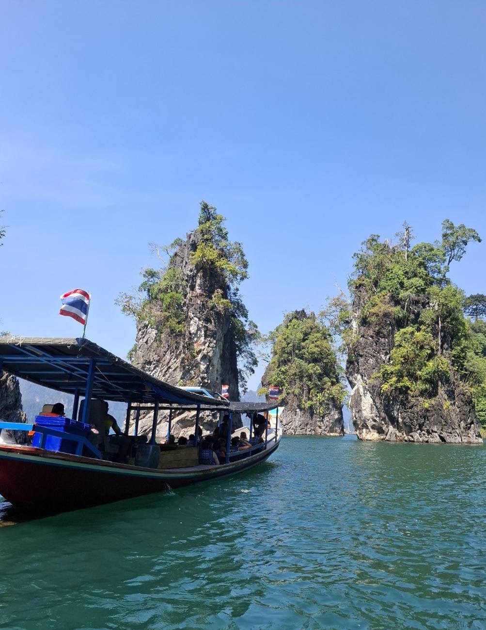 Explore Khao Sok in Cheow Lan Lake 