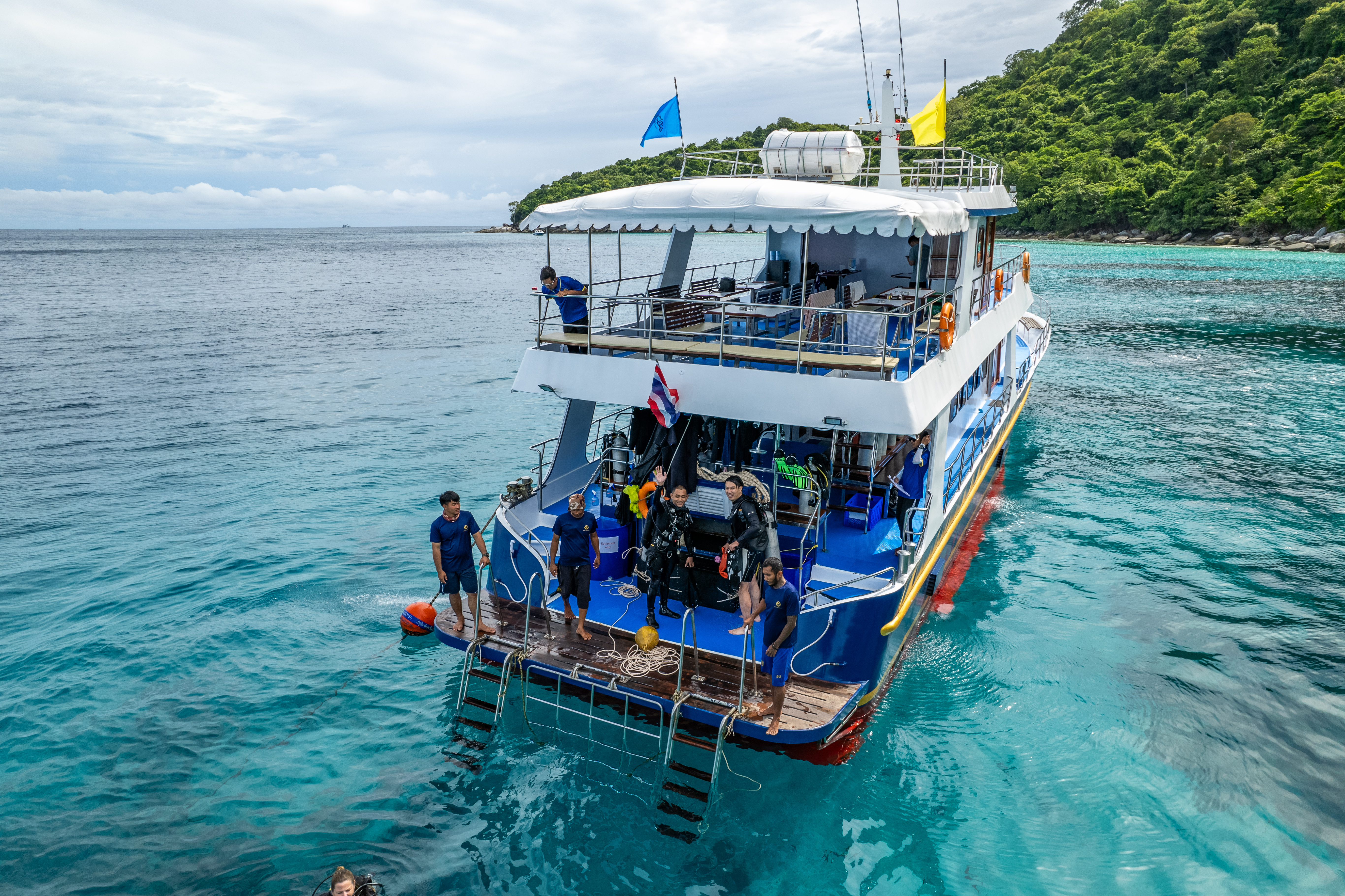 Fun Dive ( 3 dives ) with Love Diving Phuket 