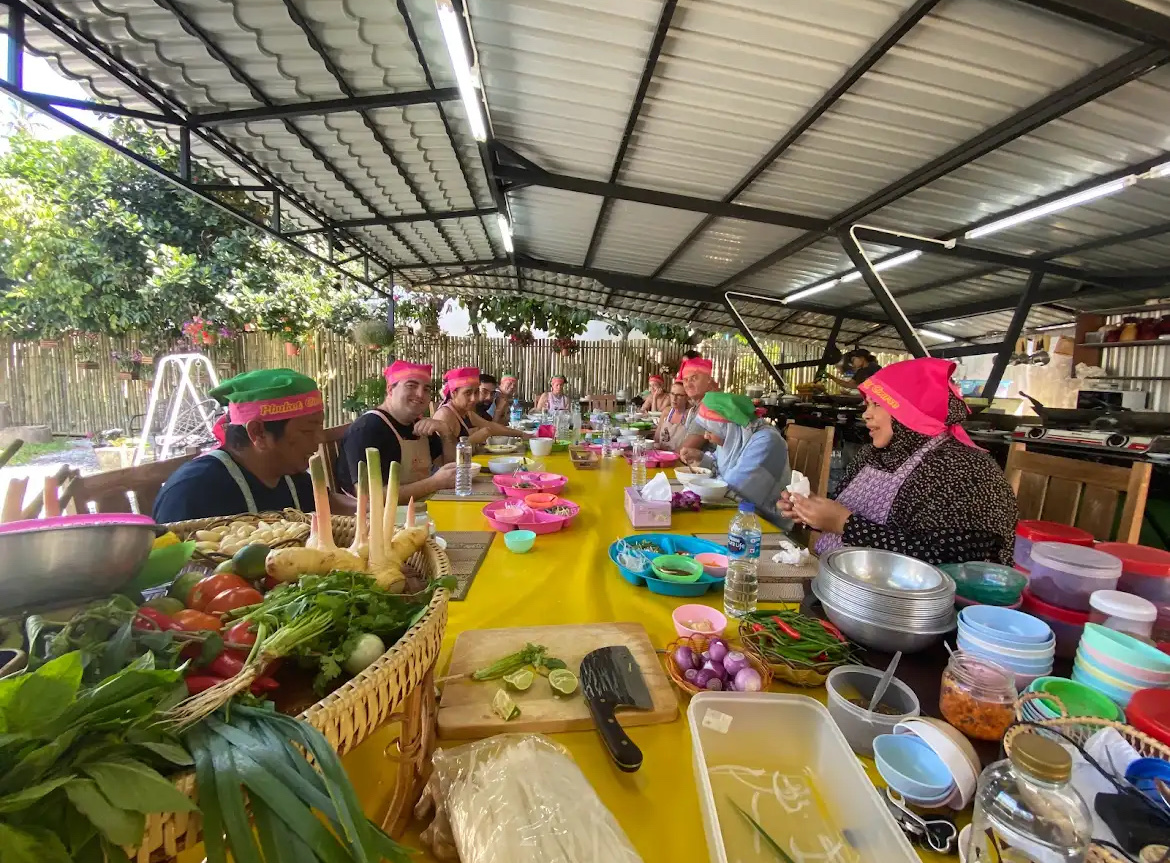 Wooddy Kitchen Thai cooking class (Halfday)
