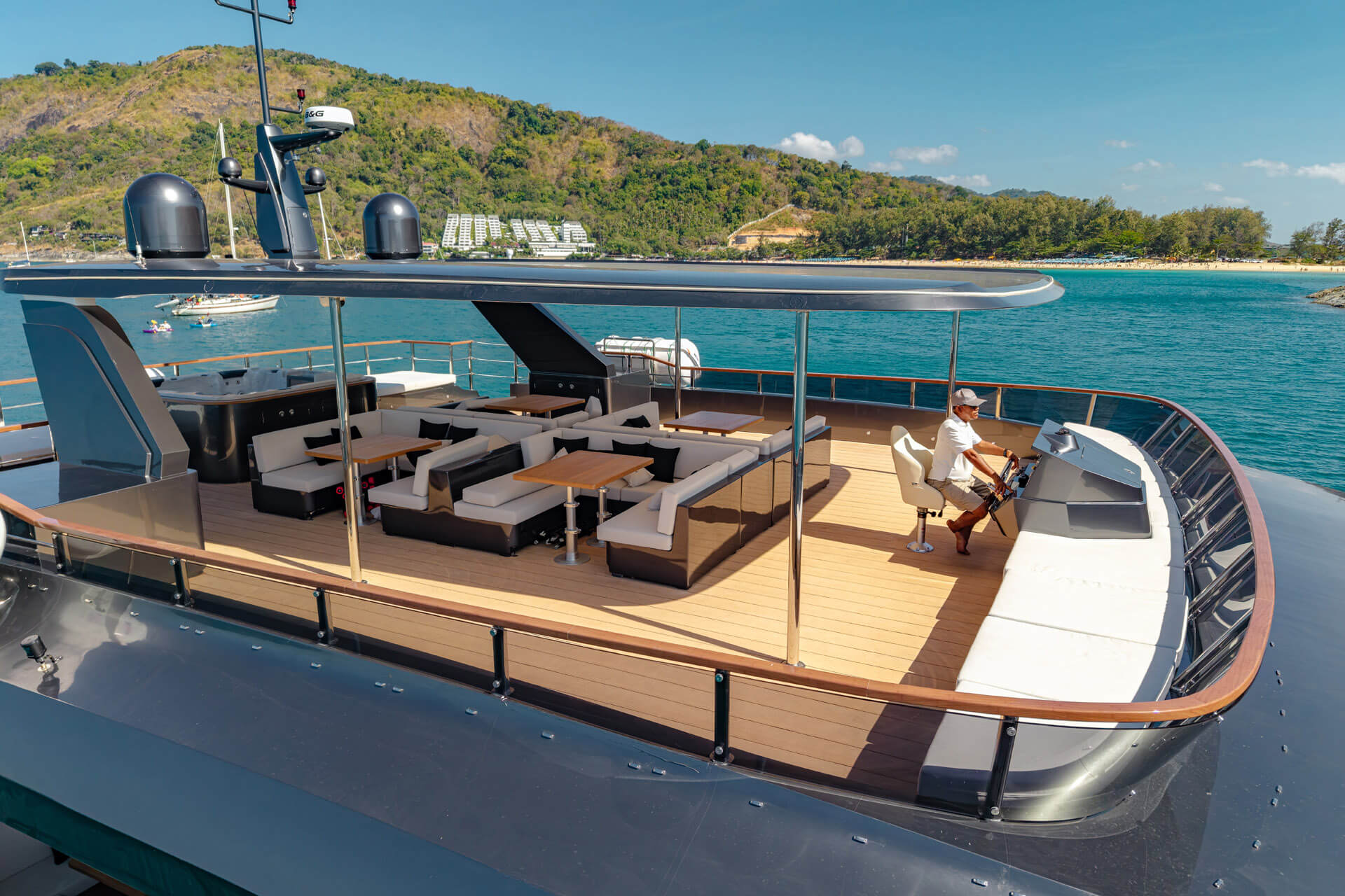 NOAH Yacht Club Phi Phi & Maiton Island Luxury Day Trip
