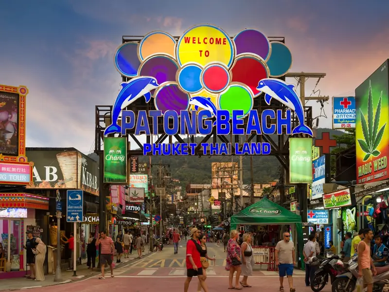 Phuket Night Markets Exploring Tour with Minivan Tour Full-Day