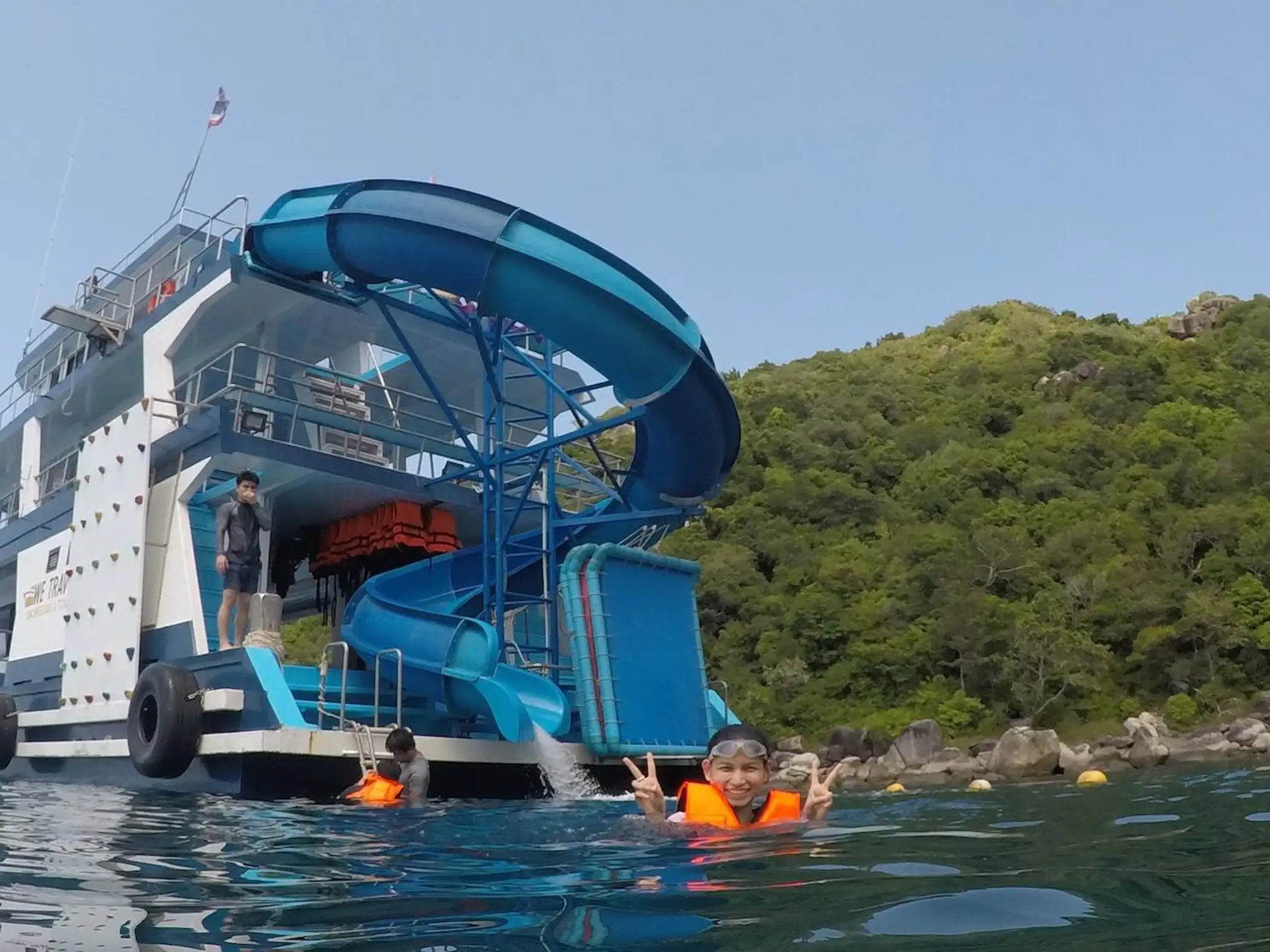 WE TRAVEL SNORKELING TOUR KOH TAO