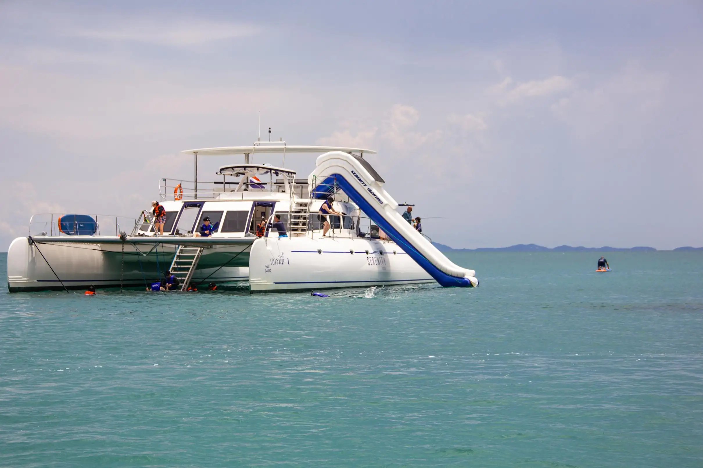 Pattaya 3 Islands Luxury Catamaran Tour by Serenity Yachting