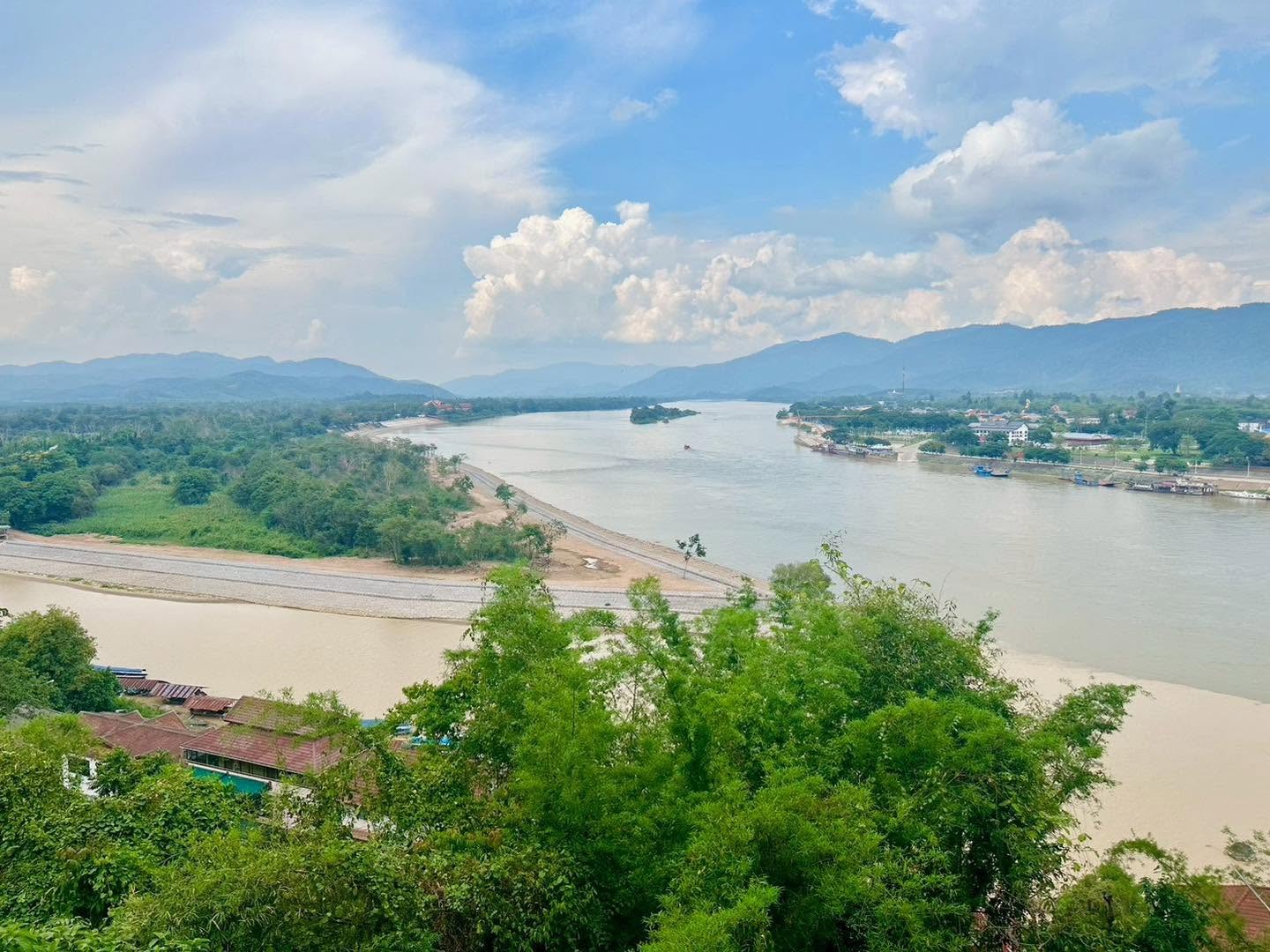 Fullday Chiang Rai Sightseeing Tour by Lanna Tours