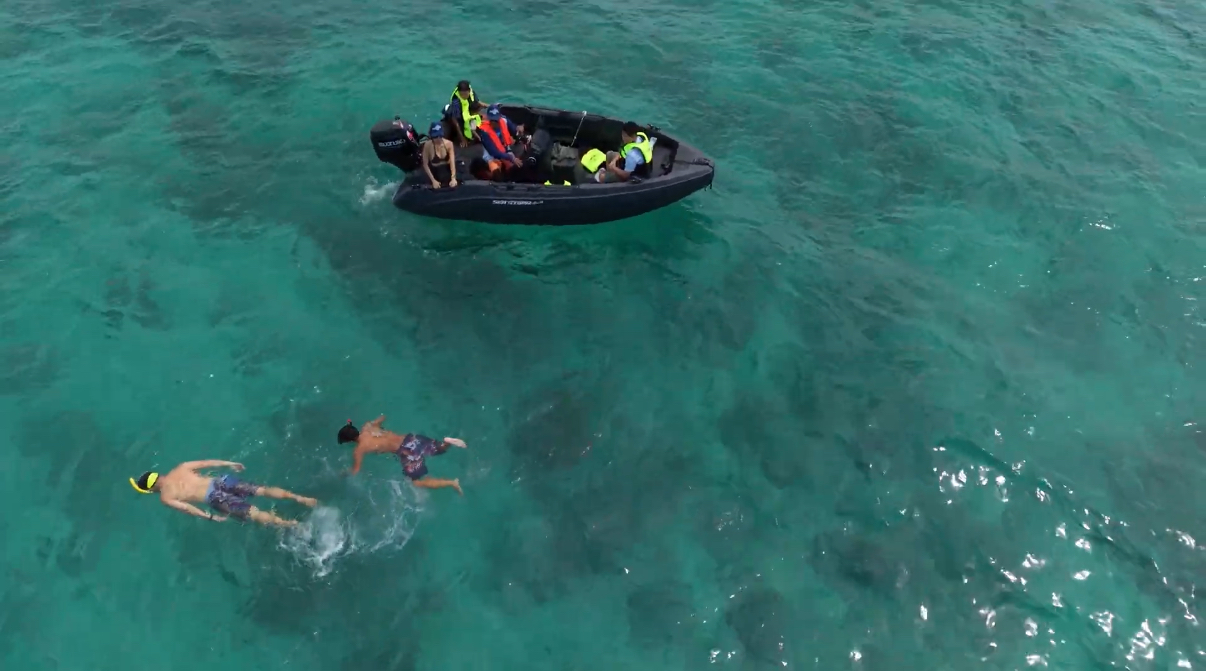self drive speed boat for island tour