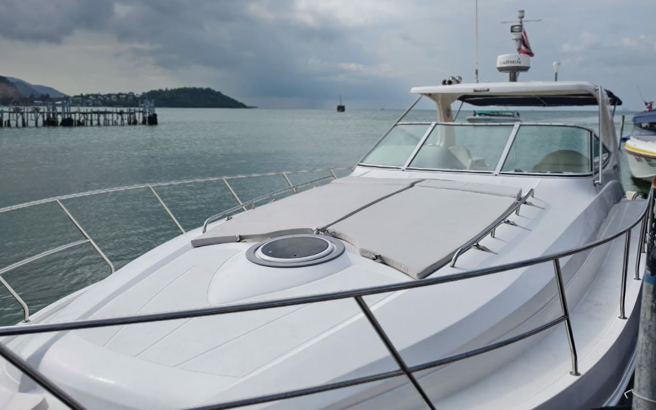 Oryx 40 Private Luxury Yacht Charter in Koh Samui