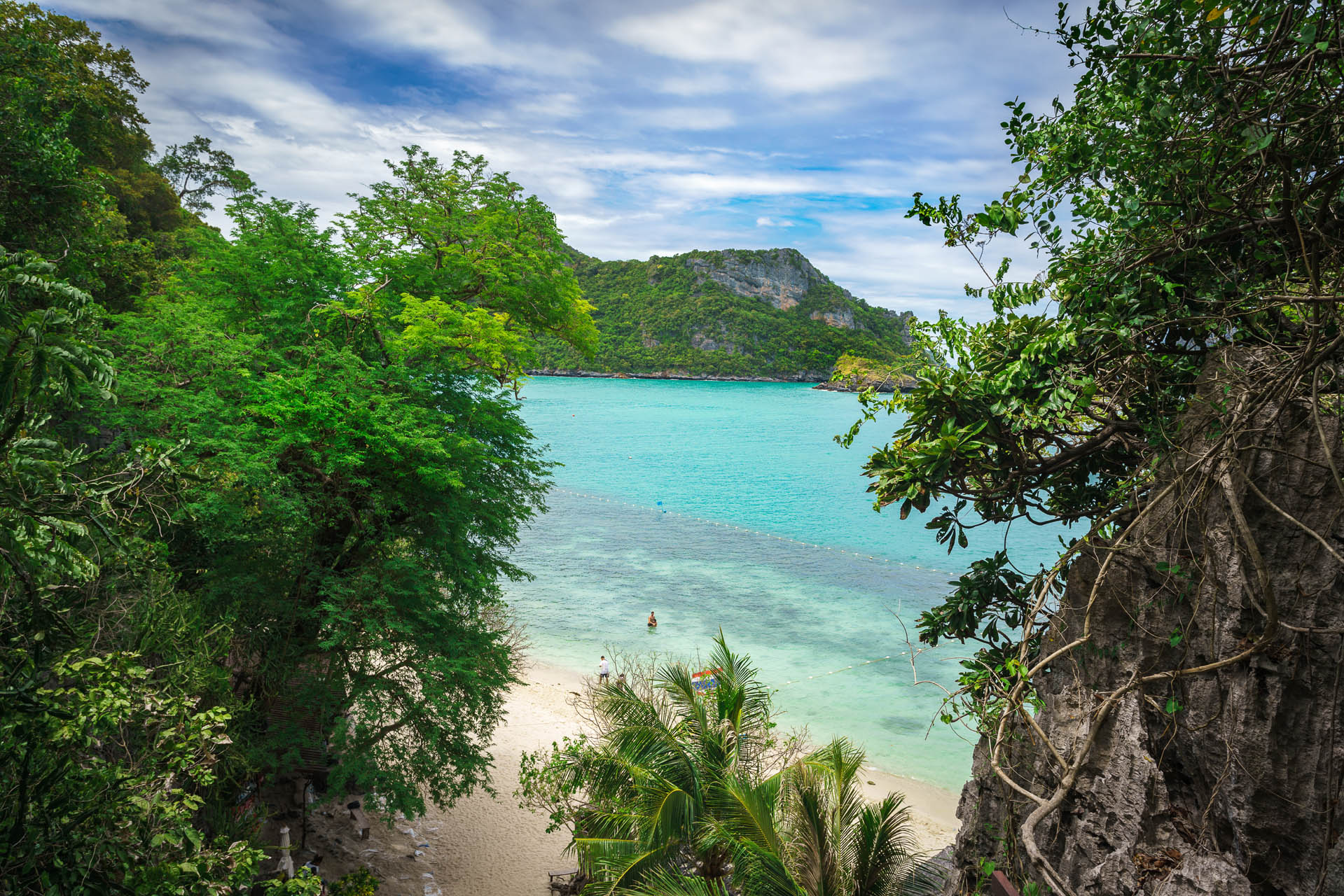 Ang Thong Marine Park Discovery Day Cruise from Koh Samui