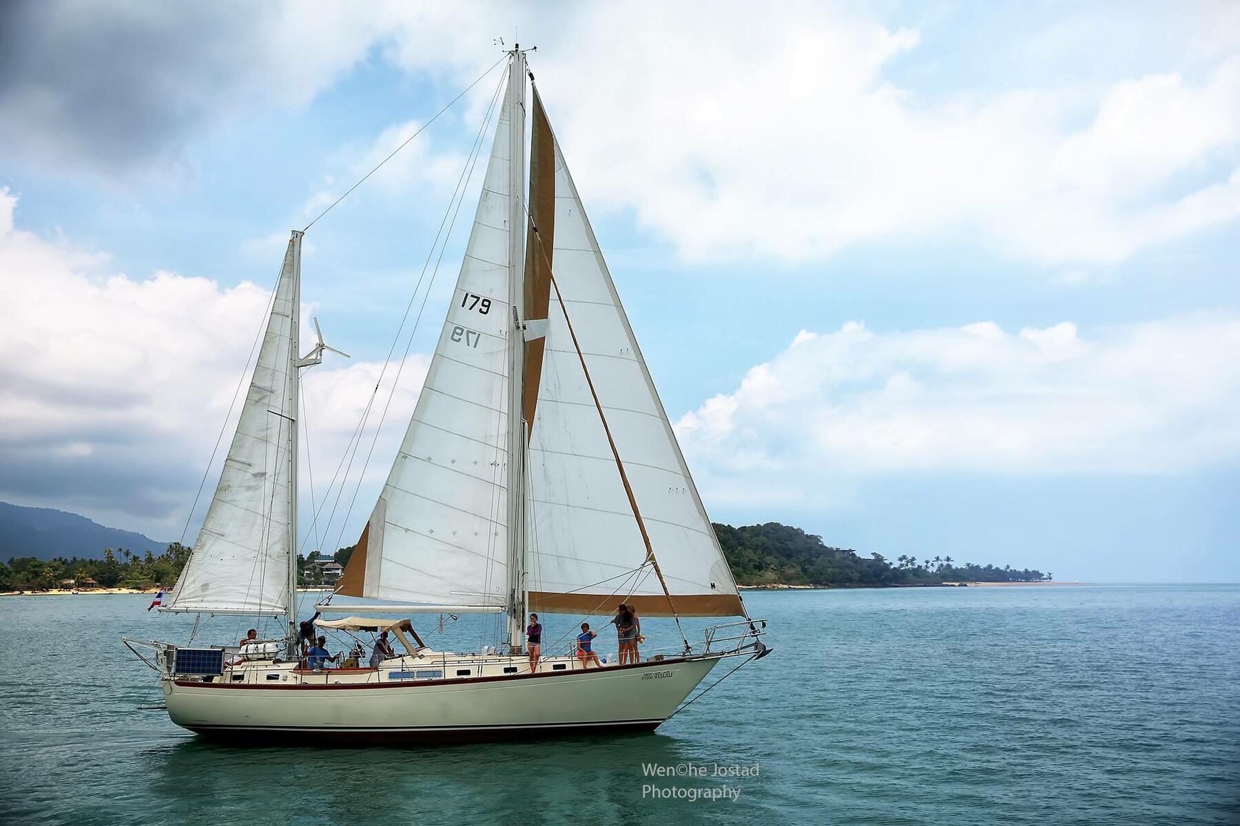 Geronimo 44ft Private Sailing Yacht Charter in Koh Samui