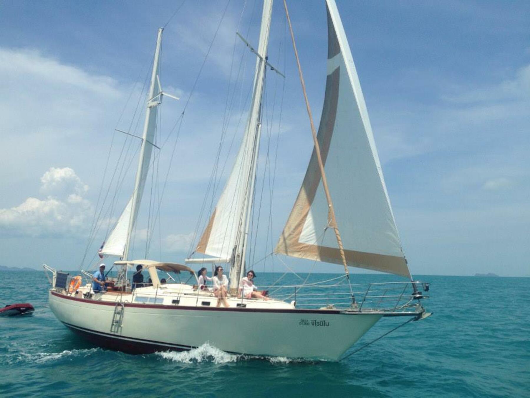 Geronimo 44ft Private Sailing Yacht Charter in Koh Samui