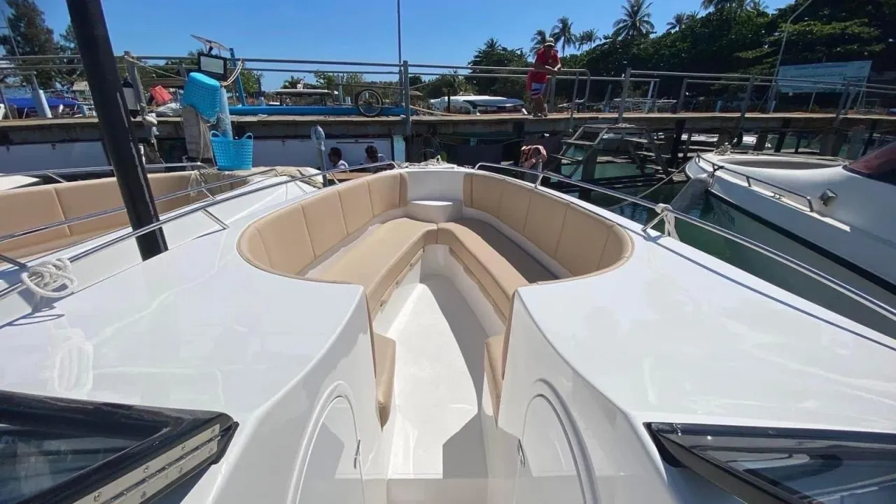 TITI Boat Private Luxury Speedboat Charter in Koh Samui