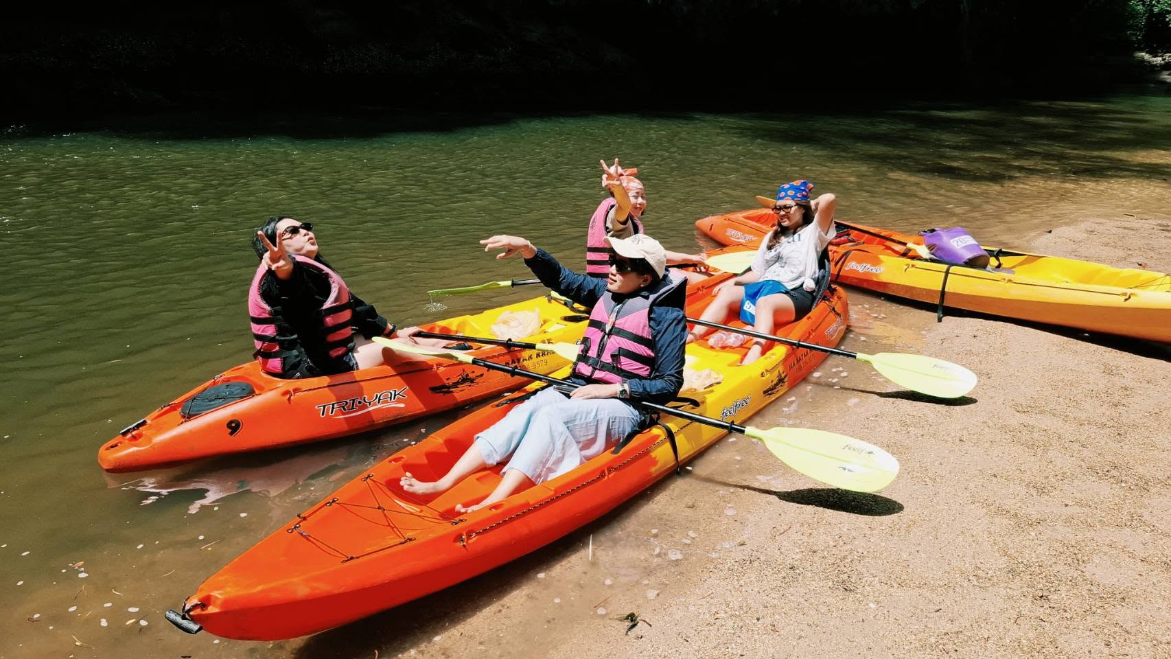 Sea Kayak Krabi: Ao Thalane Mangroves, Hong Island & Sunset Kayaking