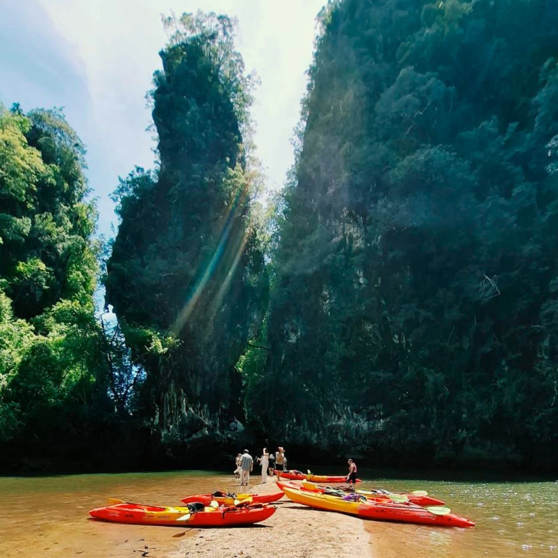 Sea Kayak Krabi: Ao Thalane Mangroves, Hong Island & Sunset Kayaking