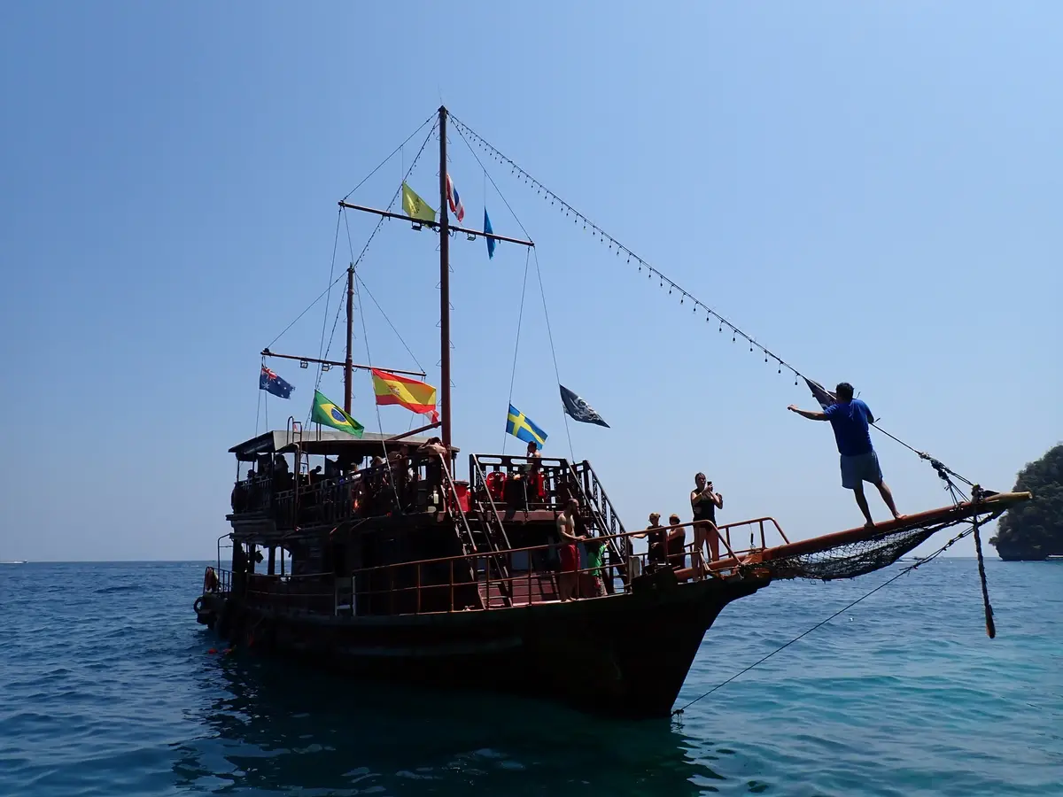Phi Phi Pirate Boat Sunset Adventure: Snorkelling, Kayaking & Paddleboarding