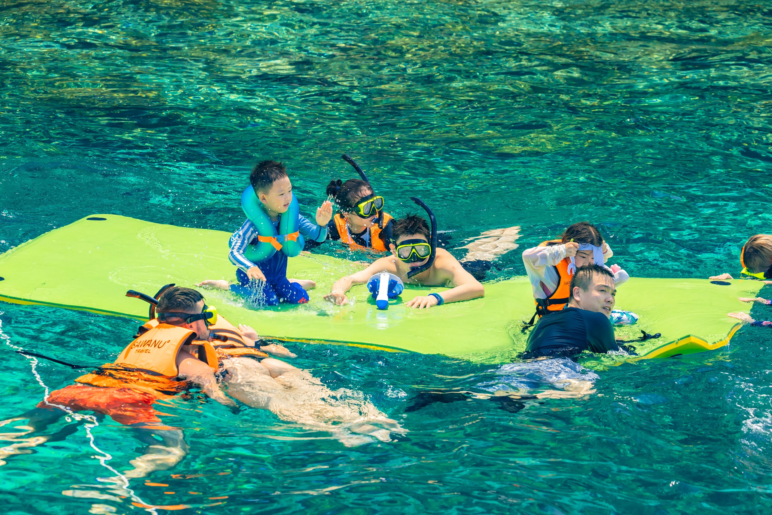 Khai Islands (Nok, Nai & Nui) Half-Day Speedboat Tour with Premium Lounge