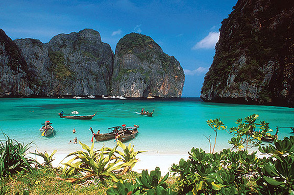 Phi Phi + Khai island
