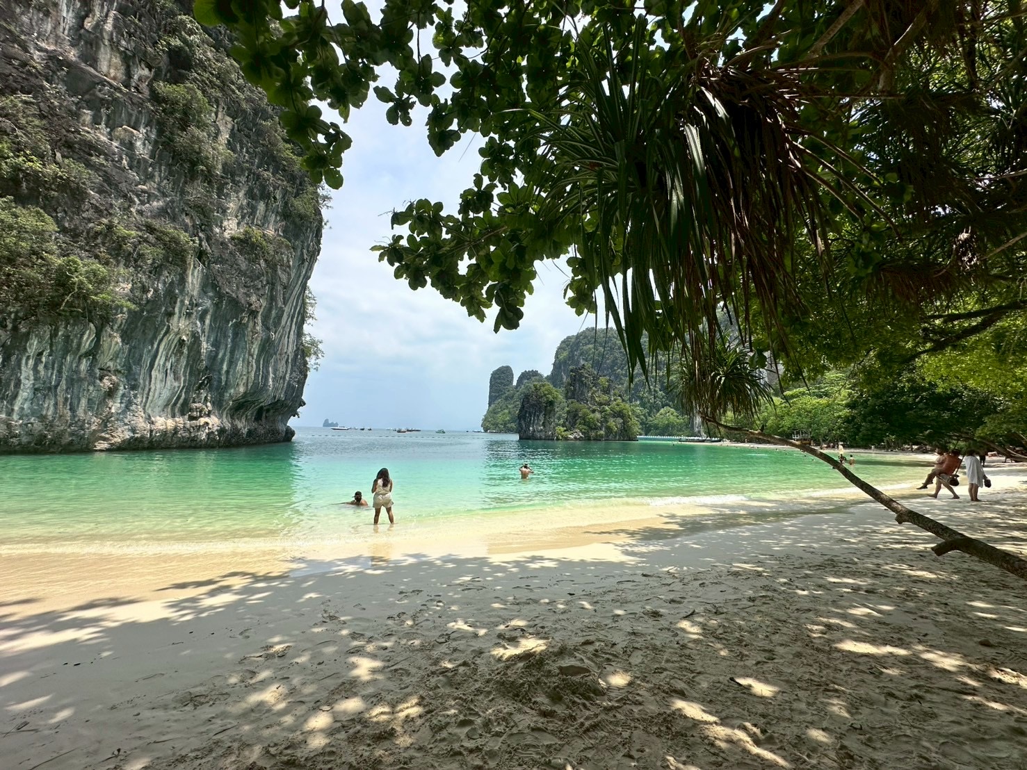 Hong island day tour krabi