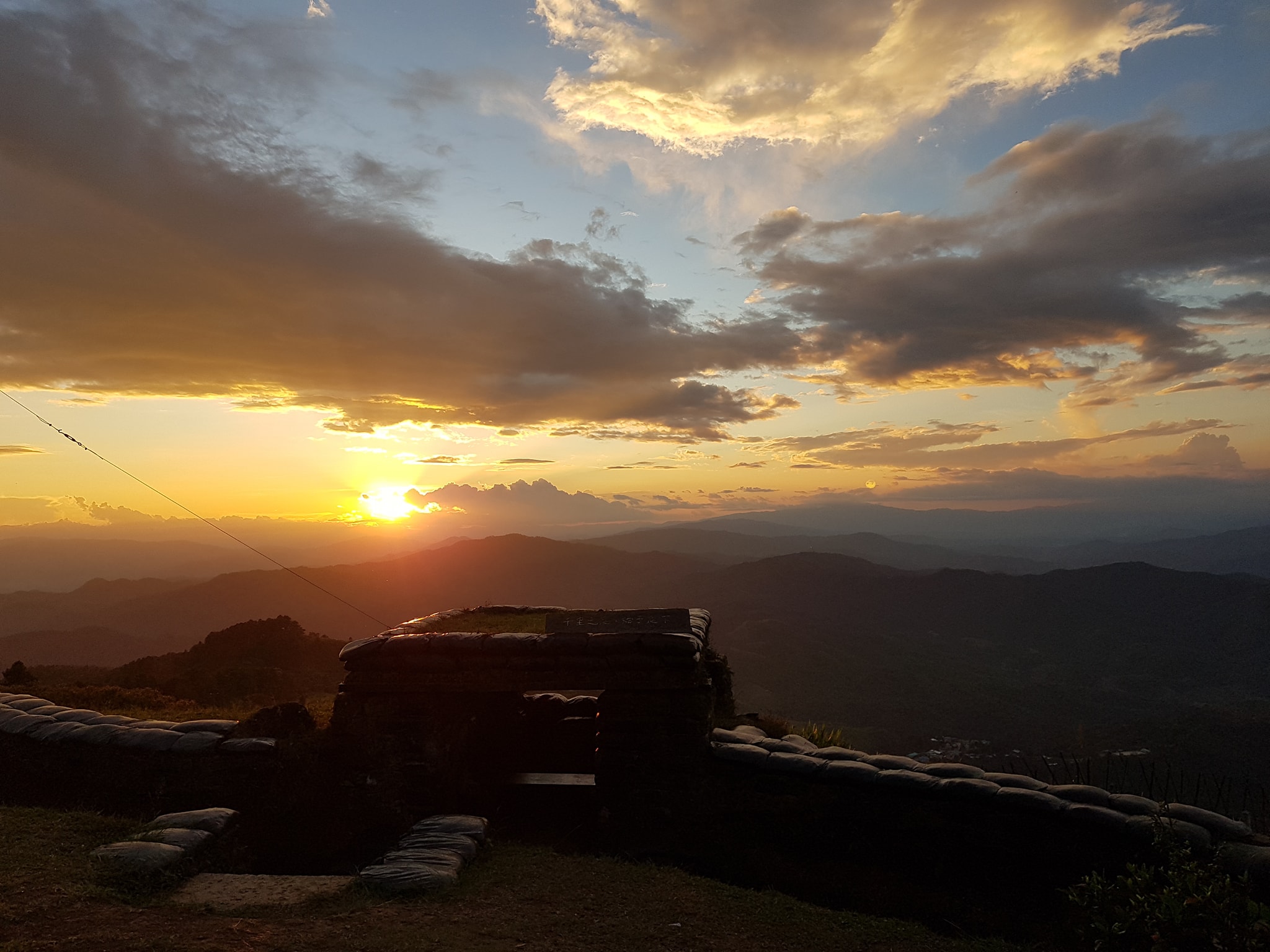 One day tour Chiang Rai. Tea & coffee Plantations + sunset.