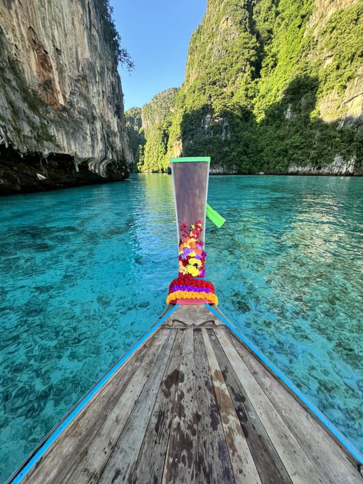 Private Longtail Boat Tours in phi phi island