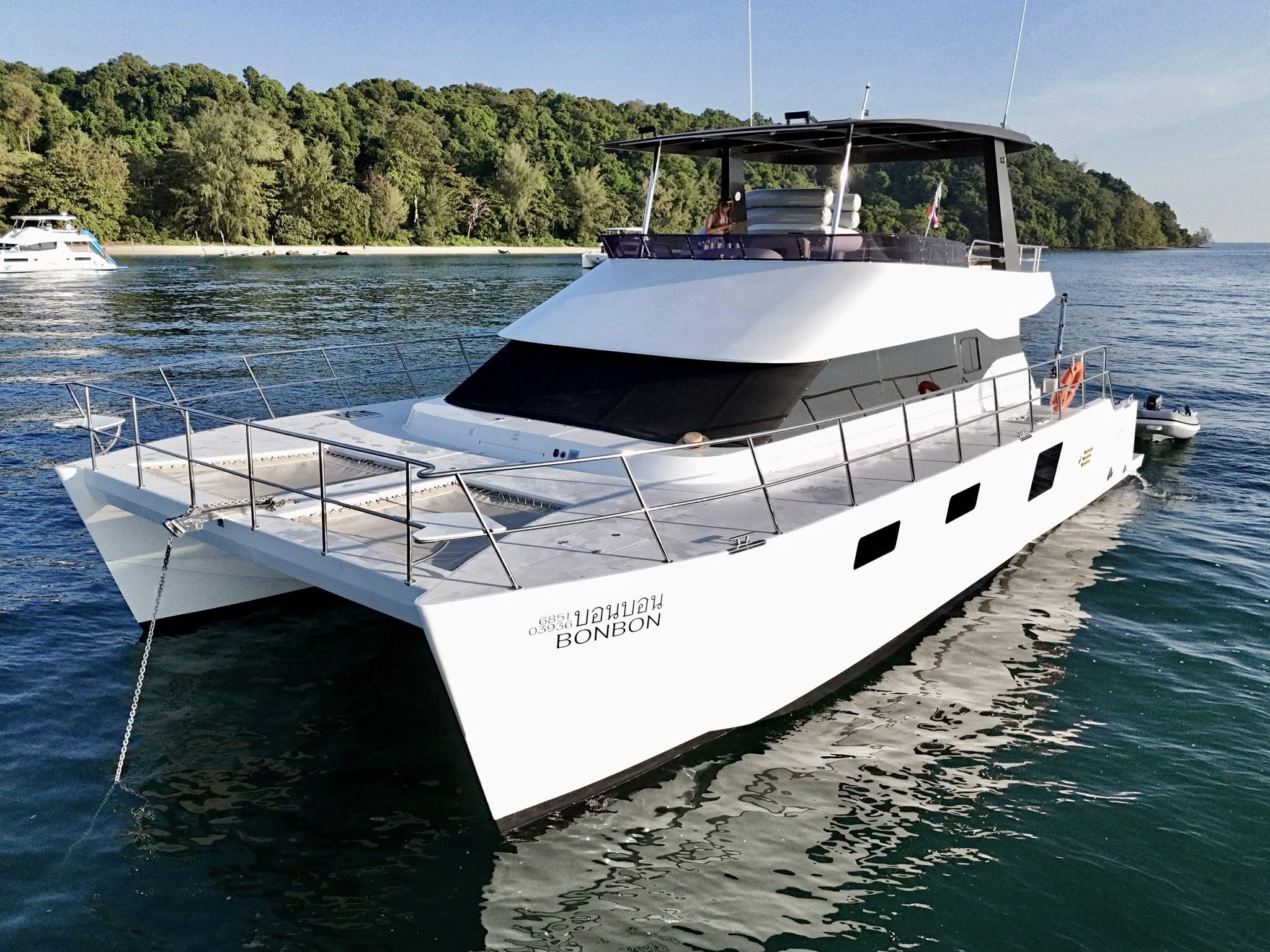 Power Catamaran 52ft " BON BON"